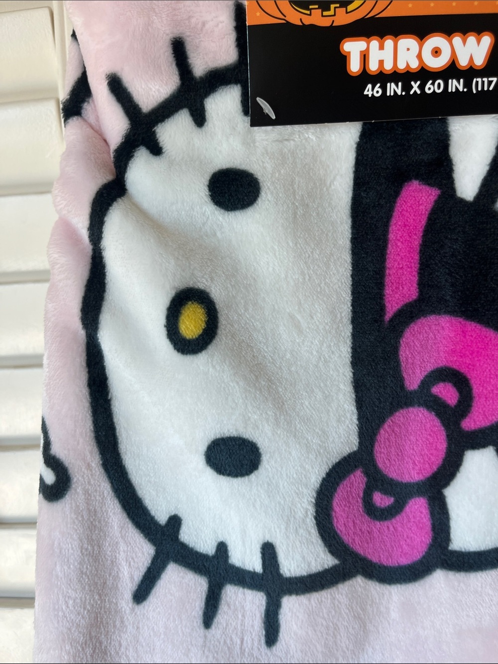 ๐๐ NWT Sanrio Hello Kitty Halloween Pink Spooky Throw Blanket 46โx60โ ๐๐ป - Picture 3 of 7